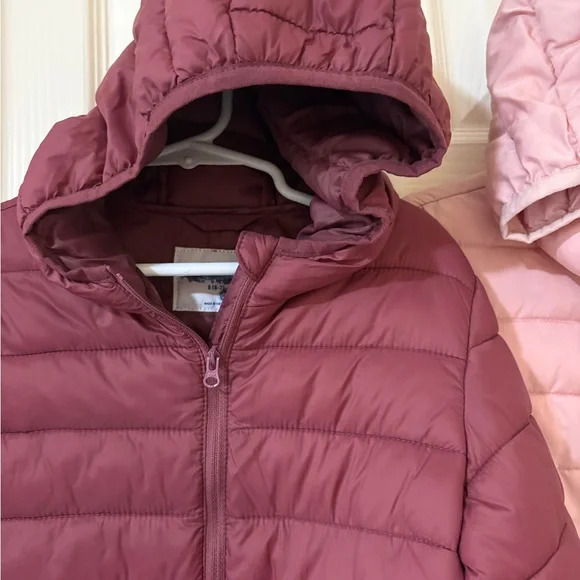 2 Old Navy Kids Puffer Jackets - Burgundy and Pink Water resistant  Size S 6-7 - Picture 7 of 14